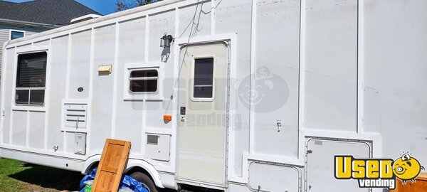 1999 Designer 3310 Concession Trailer Illinois for Sale