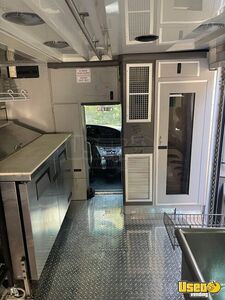 1999 E350 All-purpose Food Truck Diamond Plated Aluminum Flooring Missouri Diesel Engine for Sale