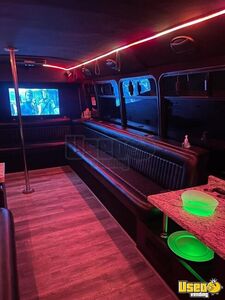 1999 E450 Cutvan Party Bus Breaker Panel Virginia Gas Engine for Sale