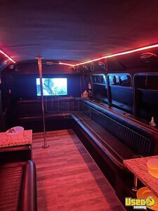1999 E450 Cutvan Party Bus Multiple Tvs Virginia Gas Engine for Sale