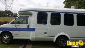 1999 Express 3500 Food Truck All-purpose Food Truck Air Conditioning Pennsylvania Gas Engine for Sale