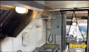 1999 Food Truck All-purpose Food Truck Steam Table Georgia Diesel Engine for Sale