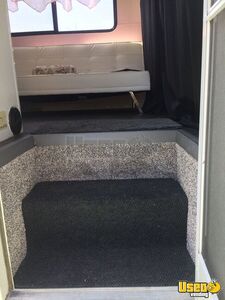 1999 Georgetown 265 (gta265c) Mobile Hair Salon Truck Mobile Hair & Nail Salon Truck Water Tank Alberta Gas Engine for Sale