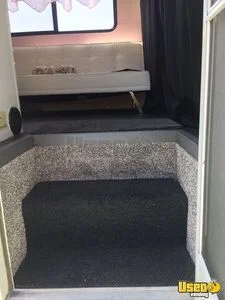 1999 Georgetown 265 (gta265c) Mobile Hair Salon Truck Mobile Hair & Nail Salon Truck Water Tank Alberta Gas Engine for Sale