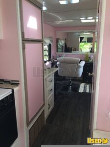 1999 Georgetown 265 (gta265c) Mobile Hair Salon Truck Mobile Hair Salon Truck Breaker Panel Alberta Gas Engine for Sale