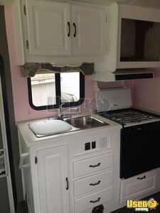 1999 Georgetown 265 (gta265c) Mobile Hair Salon Truck Mobile Hair Salon Truck Propane Tank Alberta Gas Engine for Sale