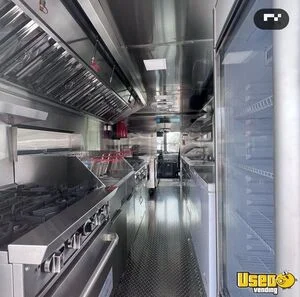 1999 Gruman All-purpose Food Truck Stainless Steel Wall Covers New York Diesel Engine for Sale