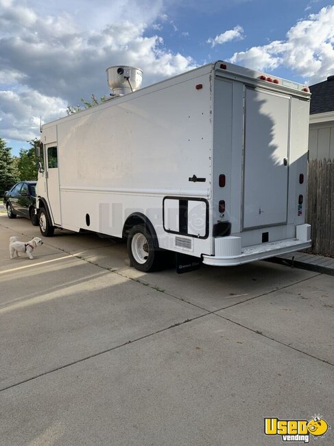 1999 Grumman Olson Step Van Kitchen Food Truck All-purpose Food Truck Illinois Diesel Engine for Sale