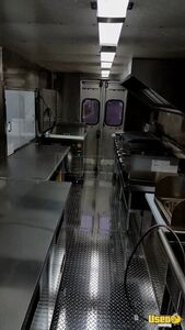 1999 Grumman Olson Step Van Kitchen Food Truck All-purpose Food Truck Stainless Steel Wall Covers New Jersey Gas Engine for Sale