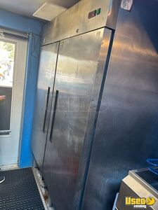 1999 Kitchen Food Truck All-purpose Food Truck Steam Table New York Diesel Engine for Sale