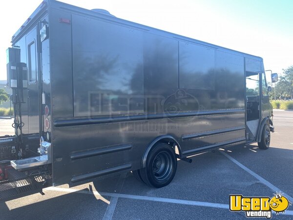 1999 Mt35 Step Van Kitchen Food Truck All-purpose Food Truck Florida Diesel Engine for Sale