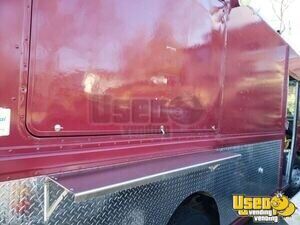 1999 Mt45 All-purpose Food Truck Stainless Steel Wall Covers Oregon Diesel Engine for Sale