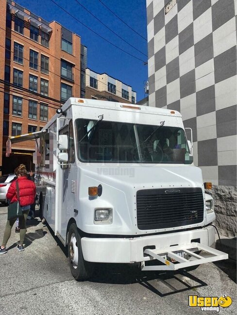 1999 Mt45 Kitchen Food Truck All-purpose Food Truck District Of Columbia Diesel Engine for Sale