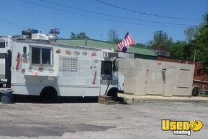 1999 Mt45 Step Van Food Truck All-purpose Food Truck Insulated Walls Maryland Diesel Engine for Sale