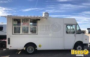 1999 Mt45 Step Van Kitchen Food Truck All-purpose Food Truck New Mexico Diesel Engine for Sale