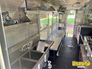 1999 P30 All-purpose Food Truck Chef Base North Carolina for Sale