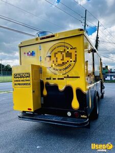 1999 P30 All-purpose Food Truck Concession Window Florida Gas Engine for Sale