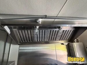1999 P30 All-purpose Food Truck Convection Oven Montana Diesel Engine for Sale