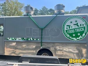 1999 P30 All-purpose Food Truck Diamond Plated Aluminum Flooring North Carolina for Sale