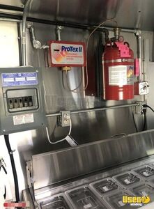 1999 P30 All-purpose Food Truck Prep Station Cooler Florida Gas Engine for Sale
