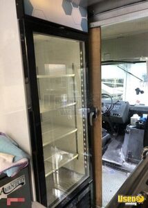 1999 P30 All-purpose Food Truck Prep Station Cooler Florida Gas Engine for Sale
