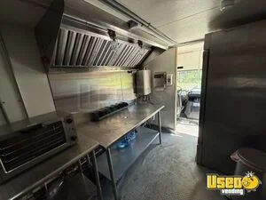 1999 P30 All-purpose Food Truck Refrigerator Montana Diesel Engine for Sale