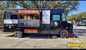 1999 P30 All-purpose Food Truck Texas Gas Engine for Sale