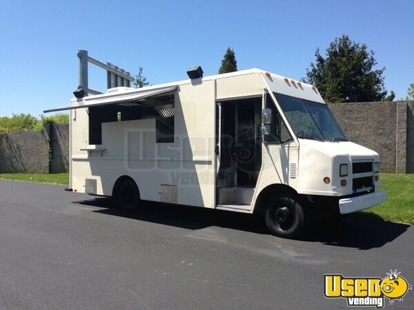 1999 P30 Barbecue Kitchen Food Truck Barbecue Food Truck Pennsylvania Gas Engine for Sale