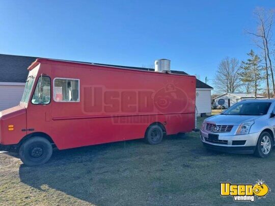 1999 P30 Chassis All-purpose Food Truck Michigan Diesel Engine for Sale