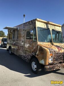 1999 P30 Coffee And Beverage Truck Coffee & Beverage Truck Concession Window North Carolina Gas Engine for Sale