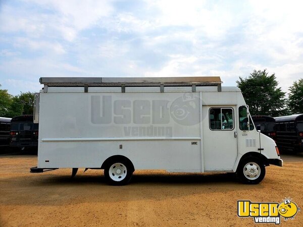 1999 P30 Empty Step Van Mobile Business Truck Stepvan Minnesota Gas Engine for Sale