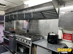 1999 P30 Kitchen Food Truck All-purpose Food Truck Generator New Jersey for Sale
