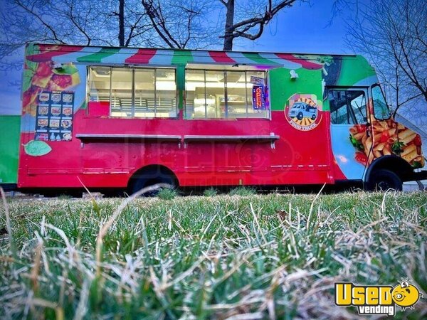 1999 P30 Kitchen Food Truck All-purpose Food Truck New Jersey for Sale