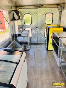 1999 P30 Step Van All-purpose Food Truck All-purpose Food Truck Hot Water Heater Rhode Island Gas Engine for Sale