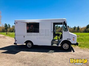 1999 P30 Step Van All-purpose Food Truck All-purpose Food Truck Insulated Walls Rhode Island Gas Engine for Sale