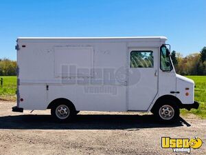 1999 P30 Step Van All-purpose Food Truck All-purpose Food Truck Slide-top Cooler Rhode Island Gas Engine for Sale