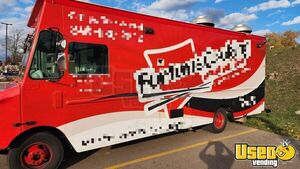 1999 P30 Step Van All-purpose Food Truck Cabinets Michigan Gas Engine for Sale