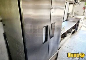 1999 P30 Step Van All-purpose Food Truck Cash Register Michigan Gas Engine for Sale