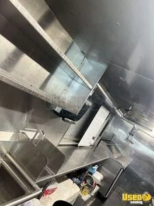 1999 P30 Step Van All-purpose Food Truck Floor Drains Iowa Gas Engine for Sale