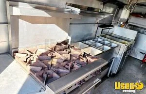1999 P30 Step Van All-purpose Food Truck Fryer Michigan Gas Engine for Sale