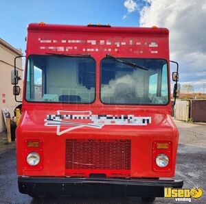 27' Chevrolet P30 Step Van Food Truck with Pro-Fire Suppression for Sale in Michigan!