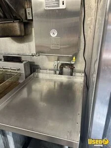 1999 P30 Step Van All-purpose Food Truck Prep Station Cooler Iowa Gas Engine for Sale