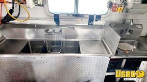 1999 P30 Step Van All-purpose Food Truck Pro Fire Suppression System Michigan Gas Engine for Sale