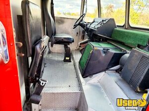 1999 P30 Step Van All-purpose Food Truck Propane Tank Michigan Gas Engine for Sale