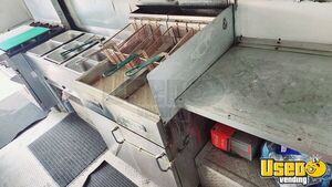 1999 P30 Step Van All-purpose Food Truck Stovetop Michigan Gas Engine for Sale