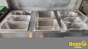 1999 P30 Step Van All-purpose Food Truck Work Table Michigan Gas Engine for Sale