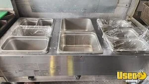 1999 P30 Step Van All-purpose Food Truck Work Table Michigan Gas Engine for Sale