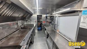 1999 P30 Step Van Kitchen Food Truck All-purpose Food Truck Exterior Customer Counter California for Sale