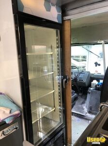 1999 P30 Step Van Kitchen Food Truck All-purpose Food Truck Exterior Lighting Florida Gas Engine for Sale