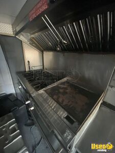 1999 P30 Step Van Kitchen Food Truck All-purpose Food Truck Fire Extinguisher Illinois Gas Engine for Sale